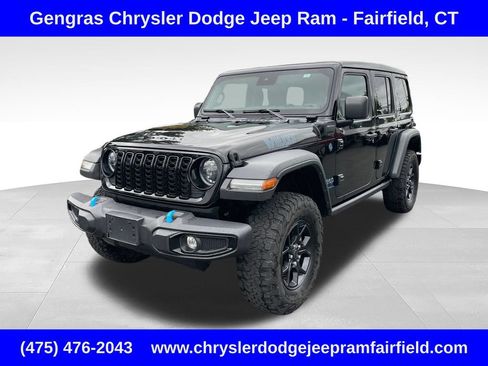 Used 2024 Jeep Wrangler Unlimited AWD/4WD image 3
