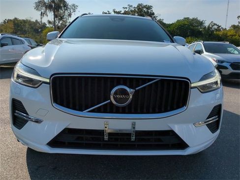 Used 2023 Volvo XC60 B5 Core image 9