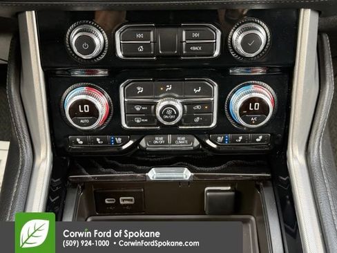 Used 2023 GMC Yukon XL Denali w/ Advanced Technology Package AWD/4WD image 32
