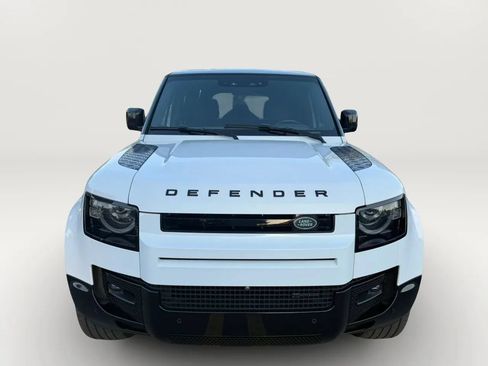 Used 2023 Land Rover Defender 110 X-Dynamic SE AWD/4WD image 13