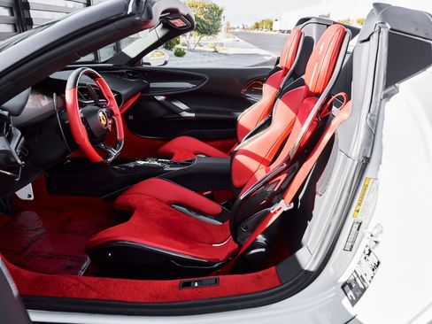 Used 2025 Ferrari SF90 Spider AWD/4WD image 34