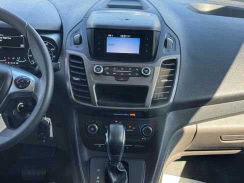 Used 2022 Ford Transit Connect XL FWD image 17