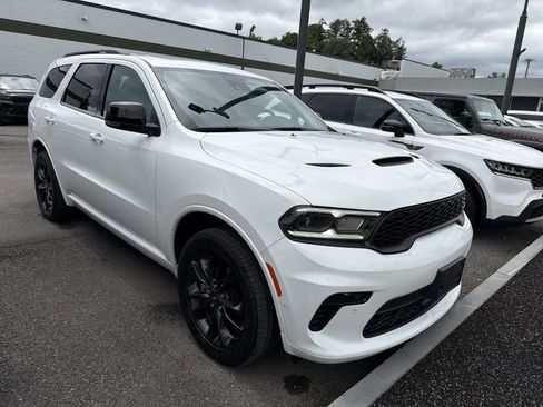 Used 2023 Dodge Durango GT AWD/4WD image 2