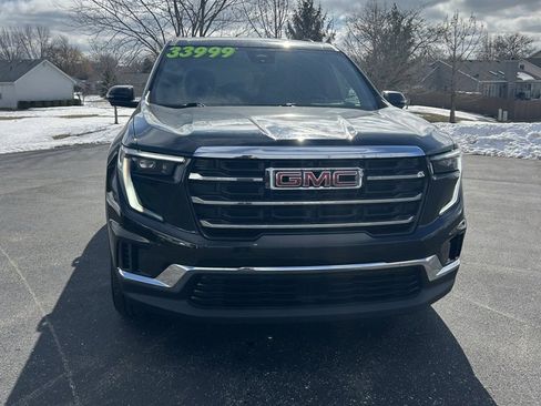 Used 2025 GMC Acadia Elevation image 2