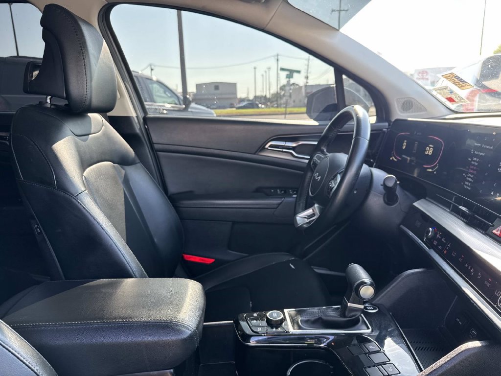 Used 2024 Kia Sportage EX FWD image 10