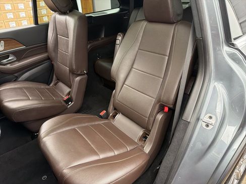 Used 2022 Mercedes-Benz GLS 450 4MATIC image 24