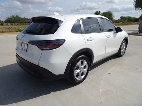 Certified 2025 Honda HR-V LX image 4