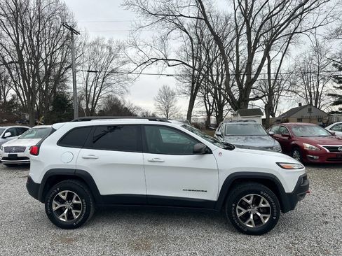 Used 2016 Jeep Cherokee Trailhawk w/ Comfort/Convenience Group image 4