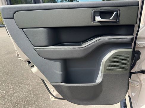 Used 2025 INEOS Grenadier image 18