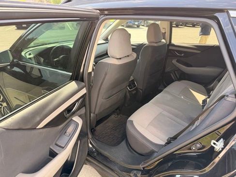 Used 2022 Subaru Outback Premium AWD/4WD image 17