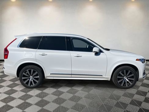 Used 2025 Volvo XC90 B5 Plus image 2