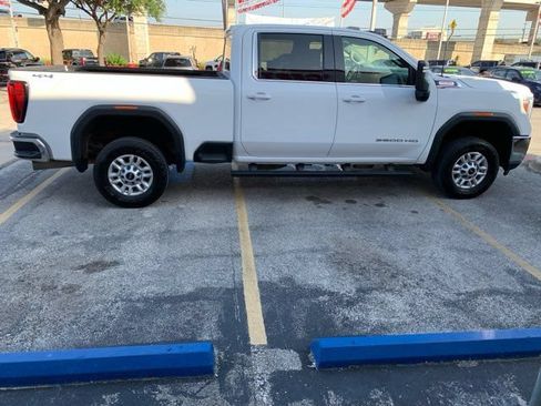 Used 2021 GMC Sierra 2500 SLE w/ SLE Value Package; AWD/4WD image 5