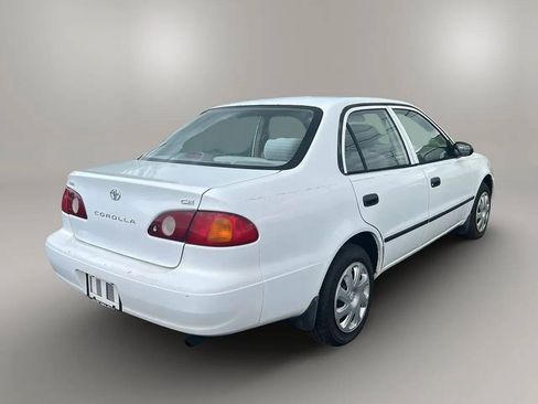 Used 2001 Toyota Corolla CE w/ Extra Value Pkg 1 FWD image 7