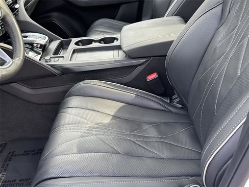 Certified 2025 Acura MDX SH-AWD w/ Advance Package image 12