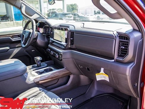 New 2025 Chevrolet Silverado 1500 RST AWD/4WD image 21