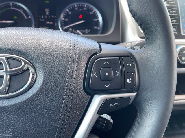 Used 2016 Toyota Highlander Limited Platinum AWD/4WD image 16