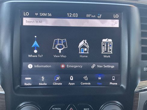 Used 2018 RAM 2500 Laramie AWD/4WD image 12