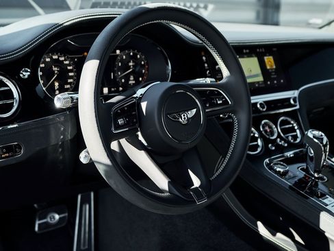 Used 2023 Bentley Continental GT Speed image 32