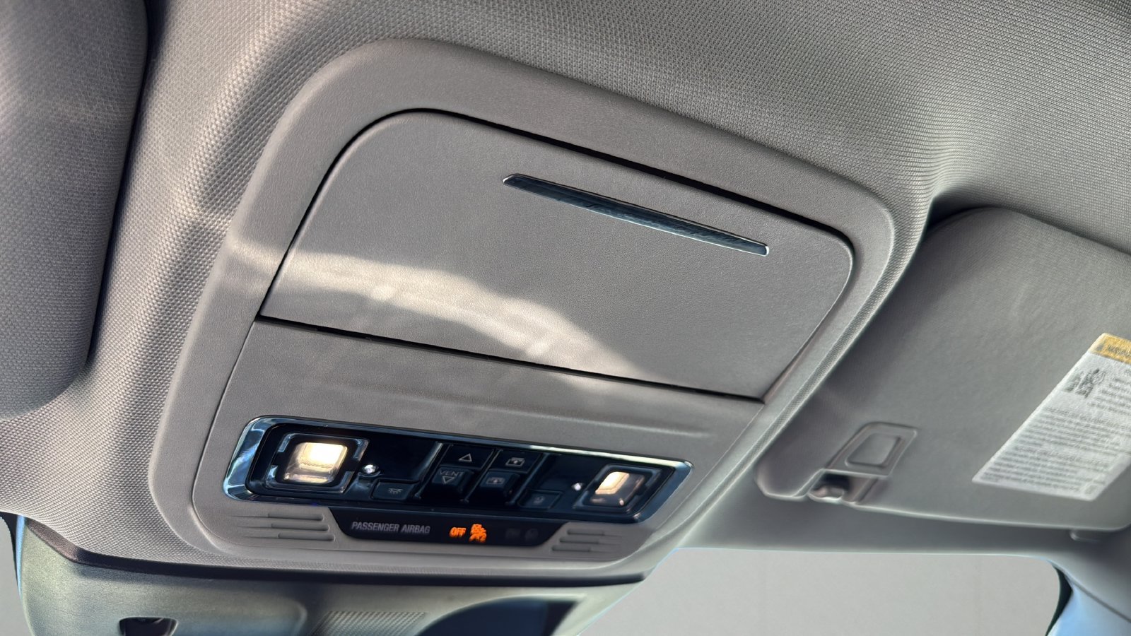 Used 2022 Lincoln Corsair FWD w/ Premium Package image 22