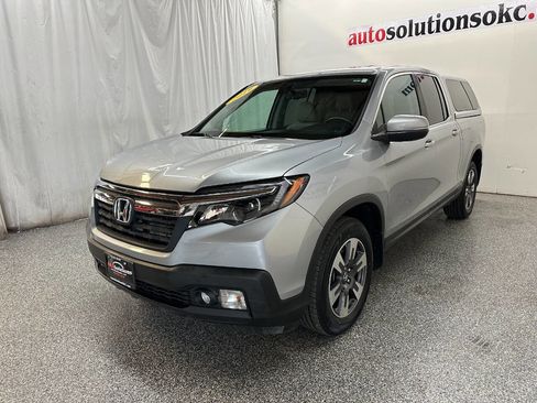 Used 2019 Honda Ridgeline RTL-T image 3