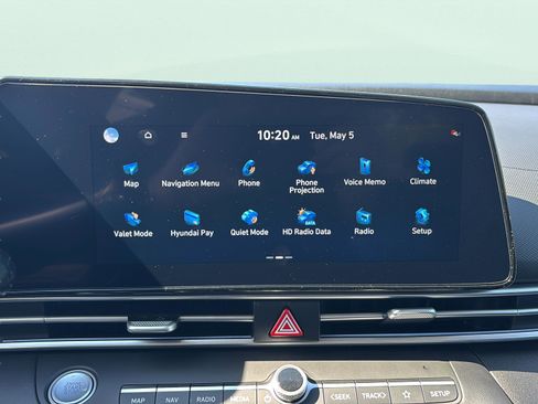 New 2026 Hyundai Elantra Limited FWD image 15