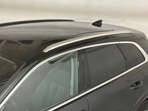 Certified 2025 Audi Q5 Premium w/ Convenience Package image 26