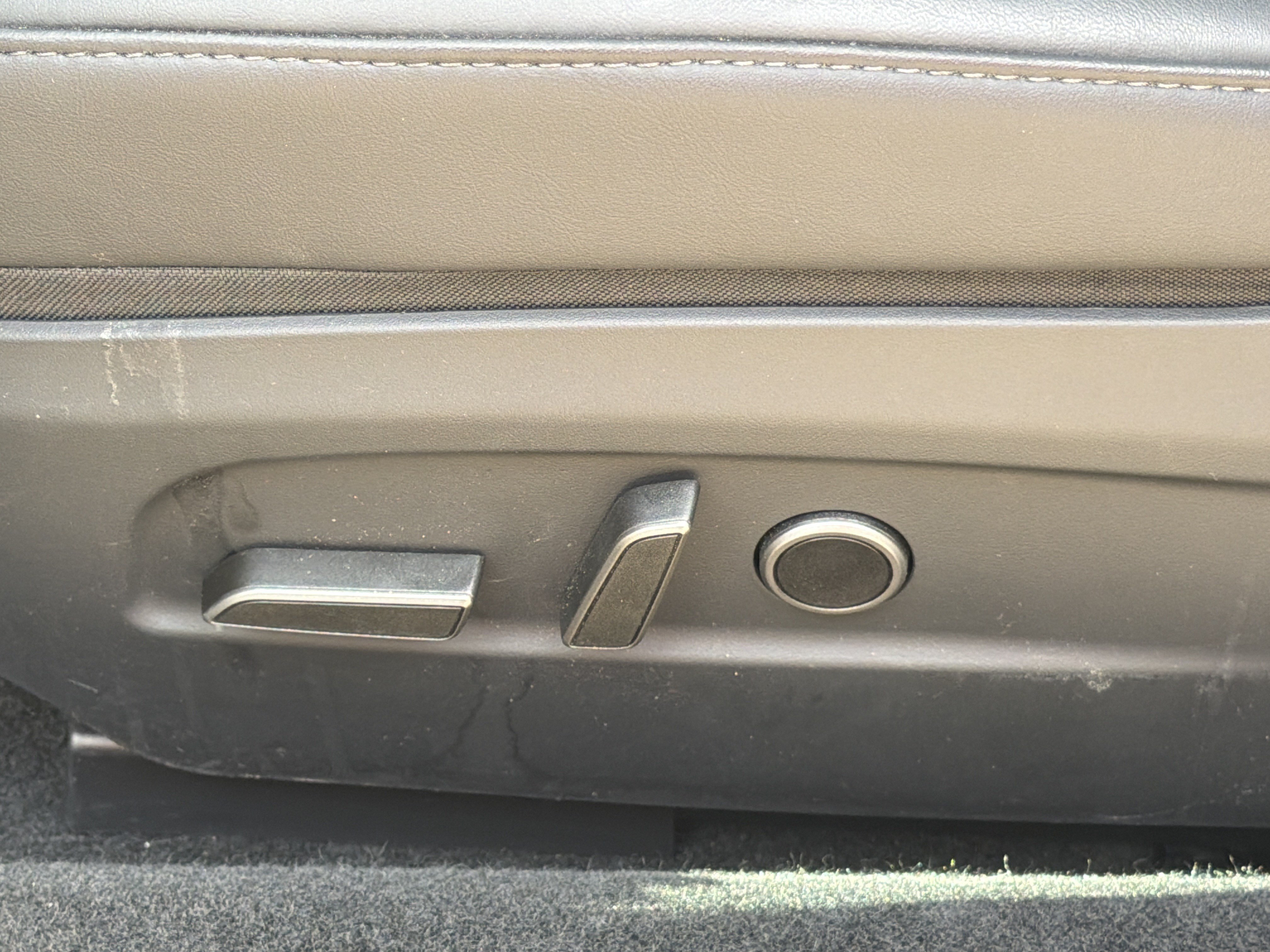 Used 2025 Tesla Model 3 Long Range RWD image 16