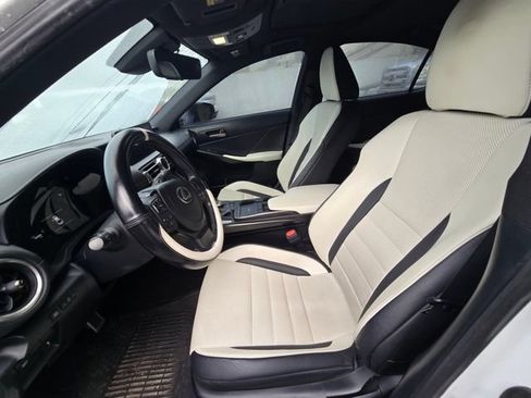 Used 2021 Lexus IS 350 F Sport RWD image 4