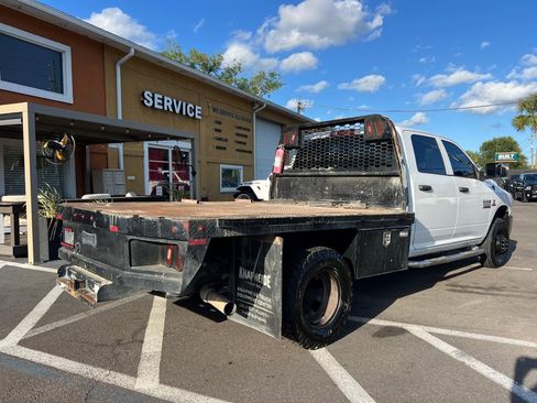 Used 2018 RAM 3500 Tradesman w/ Chrome Appearance Group AWD/4WD image 9