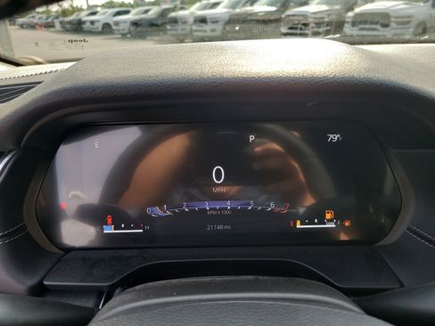 Used 2025 Jeep Grand Cherokee L Altitude image 30