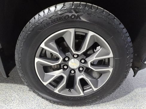 Used 2019 Chevrolet Silverado 1500 LT w/ All-Star Edition image 43