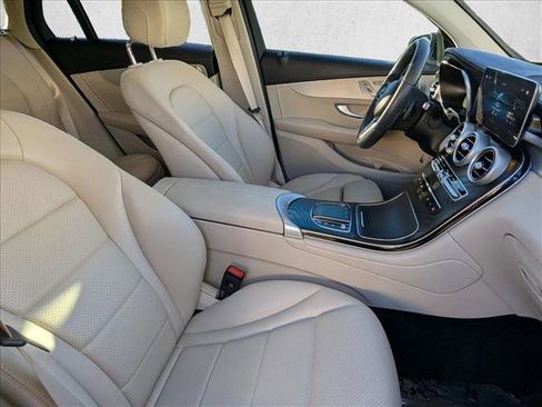 Used 2023 Mercedes-Benz GLC 300 4MATIC Coupe image 21