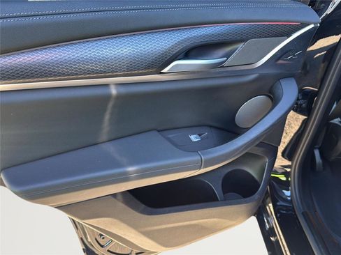 Used 2023 BMW X4 M40i w/ Premium Package image 25