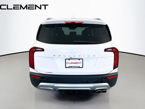 Used 2022 Kia Telluride EX w/ Towing Package image 8