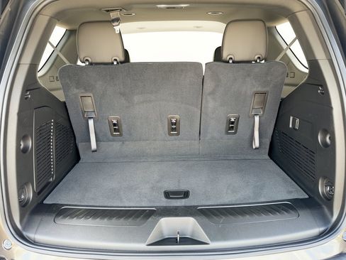 Used 2021 Chevrolet Tahoe LT RWD image 28