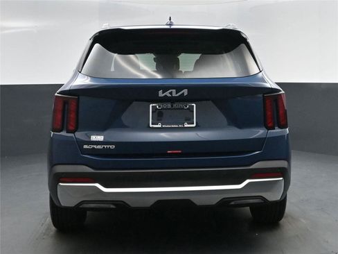 New 2026 Kia Sorento S w/ S Panoramic Sunroof Package image 13