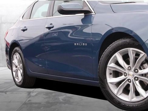 Used 2024 Chevrolet Malibu LT image 3