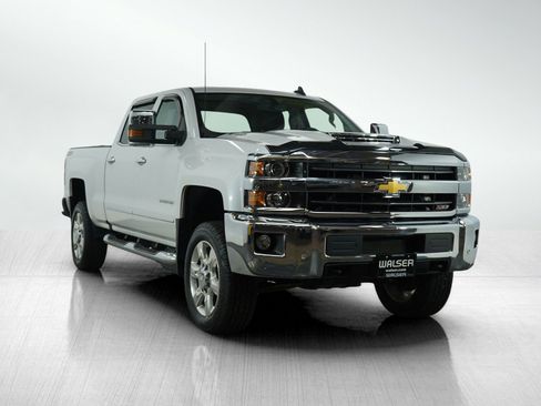 Used 2019 Chevrolet Silverado 2500 LTZ image 7