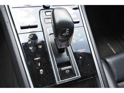 Used 2020 Porsche Panamera 4 AWD/4WD image 29