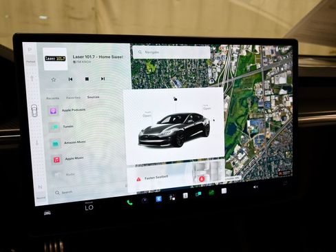 Used 2021 Tesla Model S Plaid AWD/4WD image 23