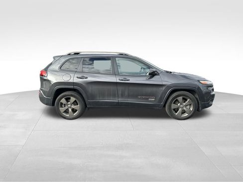 Used 2016 Jeep Cherokee 75th Anniversary image 8