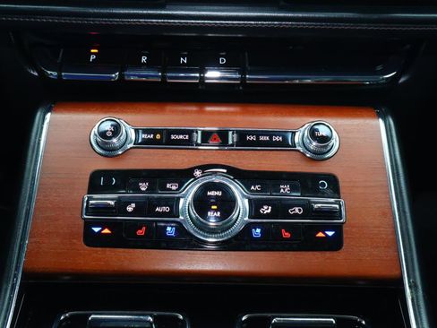 Used 2020 Lincoln Aviator Reserve w/ Elements Package Plus image 26