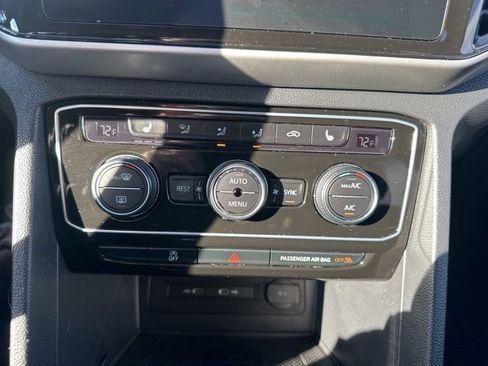 Used 2022 Volkswagen Atlas SEL image 19