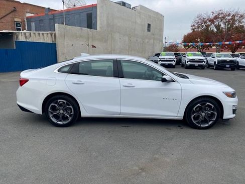 Used 2024 Chevrolet Malibu LT image 5