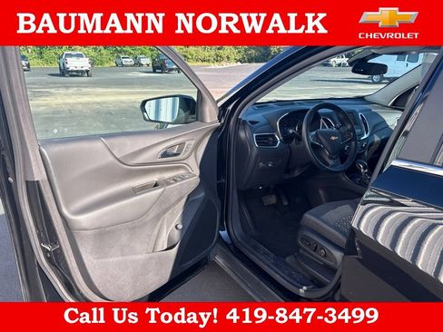 Used 2023 Chevrolet Equinox LT FWD image 13