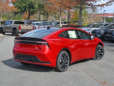 New 2026 Toyota Prius Plug-In Hybrid image 2