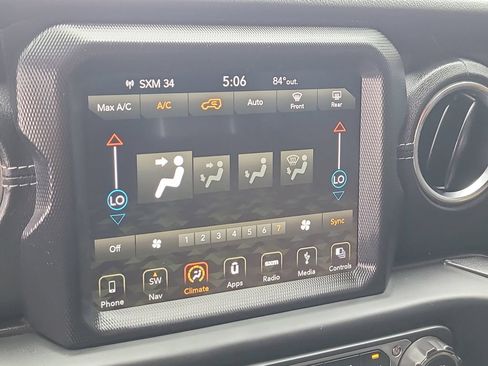Certified 2019 Jeep Wrangler Unlimited Sahara AWD/4WD image 24