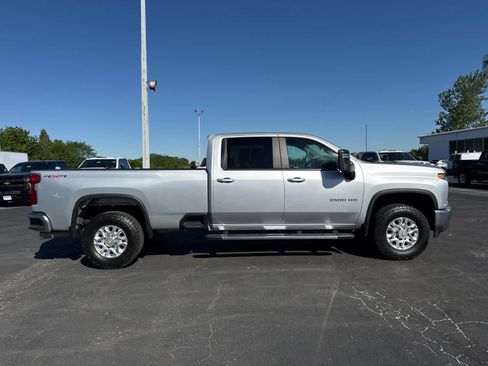 Used 2023 Chevrolet Silverado 3500 LT AWD/4WD image 6