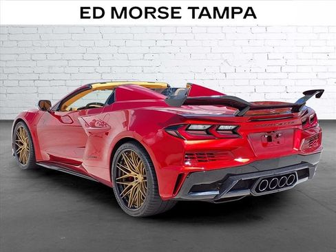 Used 2025 Chevrolet Corvette Z06 w/ Stealth Interior Trim Package RWD image 3