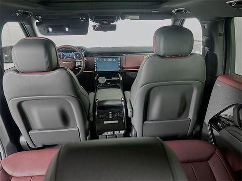 New 2026 Land Rover Range Rover Sport Dynamic SE image 23